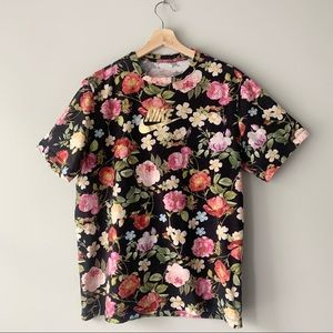 The Nike Tee Floral Print